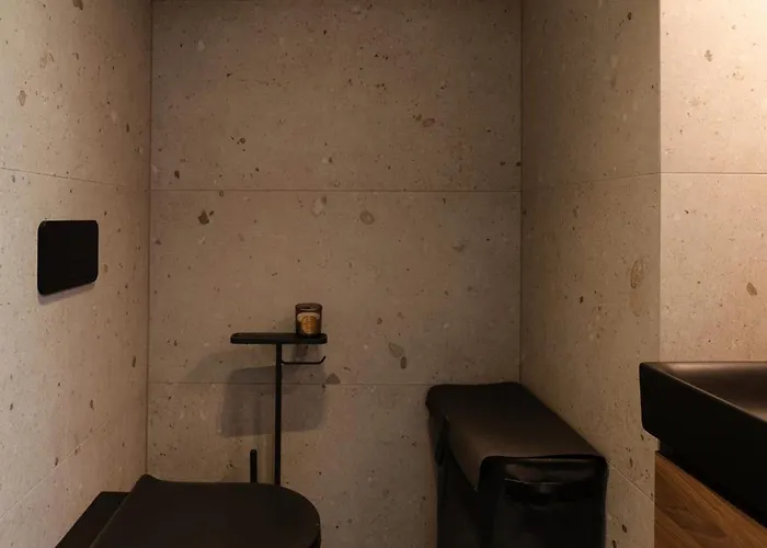 Jannseni Residents Apartament Parnawa